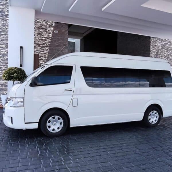 Van Vehicle Cancun Hotel Zone